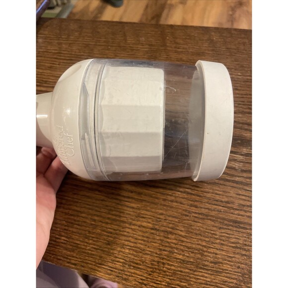 The Pampered Chef Food Chopper White #2585 Kitchen Utensil - Picture 2 of 4